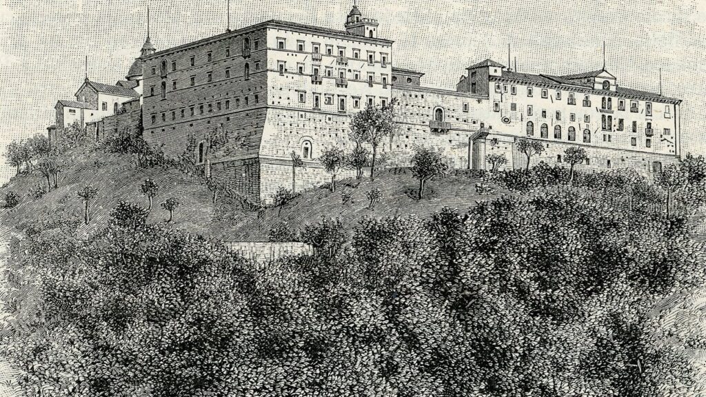 A abadia de Monte Cassino no alto do monte, onde São Bento escreveu a Regra