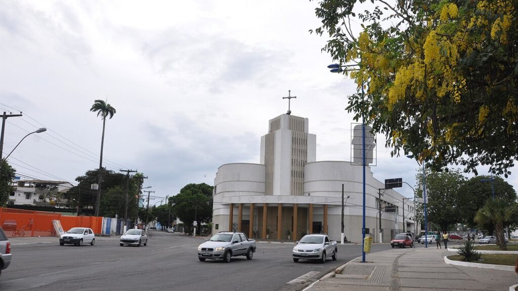 Capela Santo Antônio, junto ao convento onde Irmã Dulce viveu e onde seus restos ficaram de 2000 a 2010