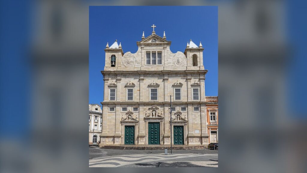 Catedral de Salvador, sé da primeira arquidiocese do Brasil e sede metropolitana