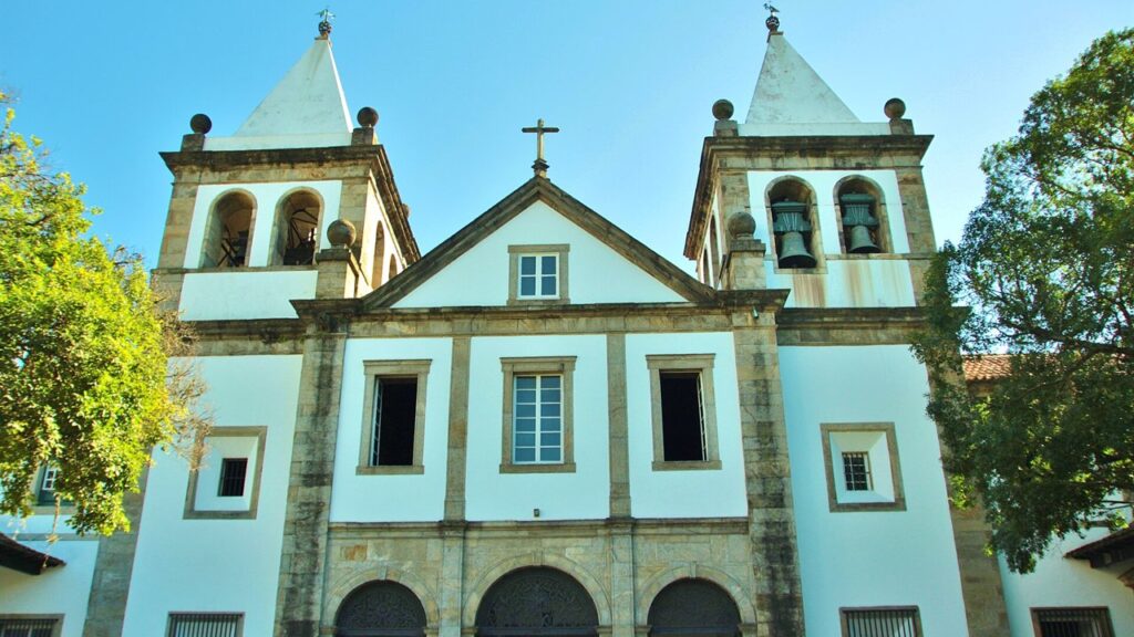 Fachada do Mosteiro de São Bento do Rio de Janeiro, casa dos monges beneditinos chamados de dom