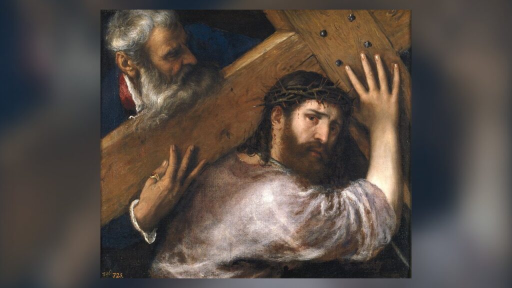 Jesus leva a cruz com a ajuda de um homem, imagem de quem reza a Via Sacra e acompanha o Senhor