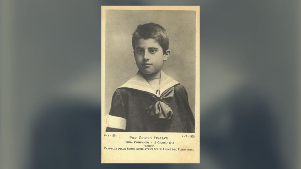 Pier Giorgio menino no dia da Primeira Comunhão, em Turim, quando a fé começava a crescer nele