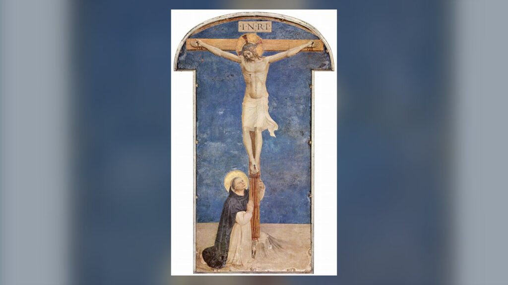São Domingos, fundador dos frades pregadores, de hábito branco e capa preta diante do Crucificado
